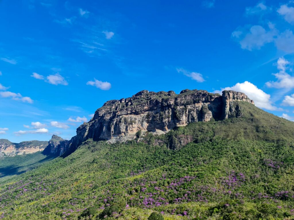 Em qual cidade fica o Vale do Pati?